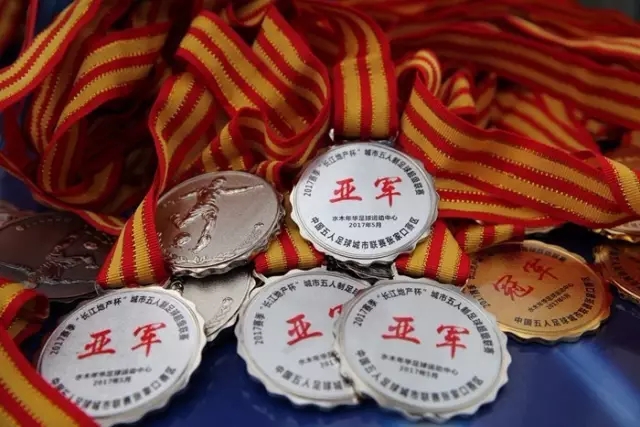 森林狼积极追求库明加 湖人角色仅为谈判工具